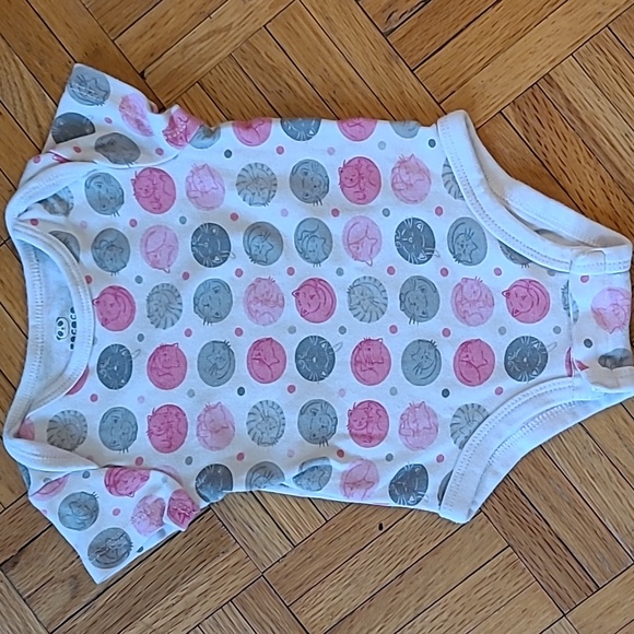 Rococo, Pekkle and Carter Onesies and Sleepers - Picture 12 of 15